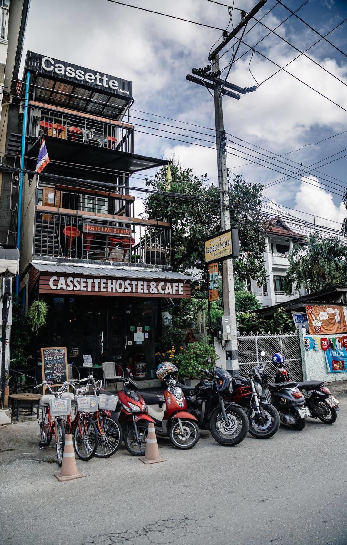Cassette Hostel Chiang Mai Exteriör bild