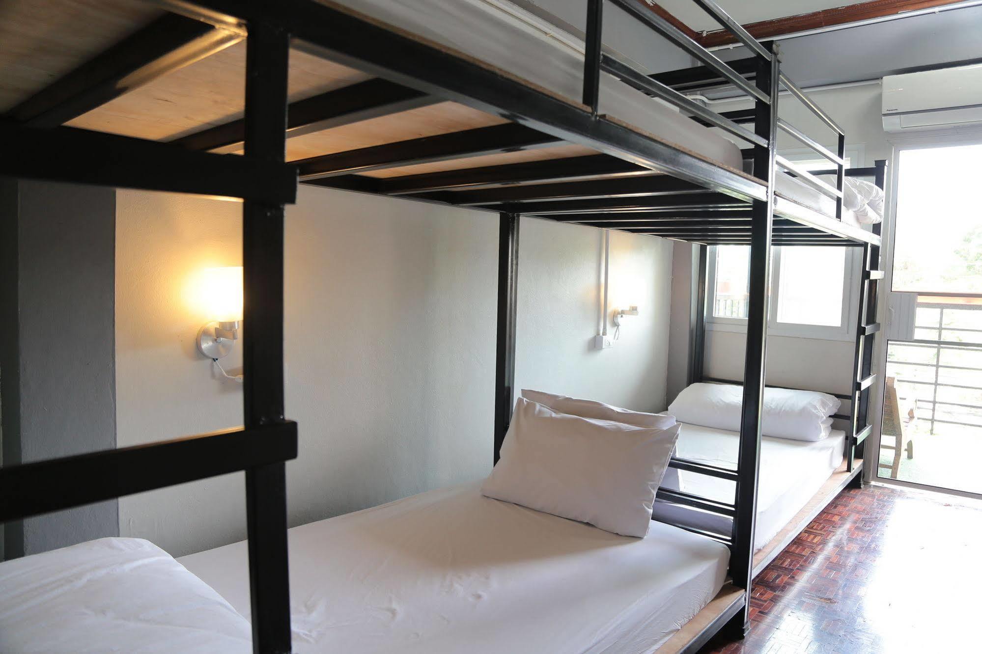 Cassette Hostel Chiang Mai Exteriör bild