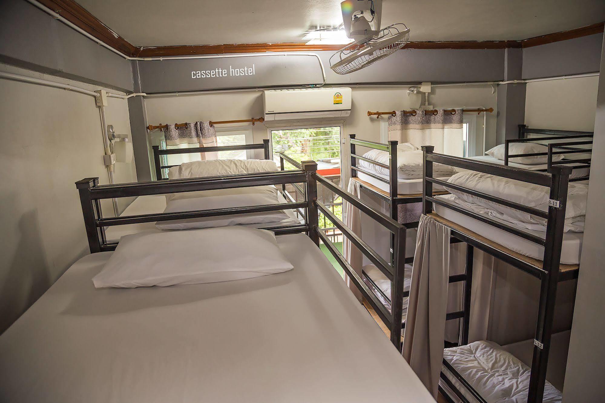 Cassette Hostel Chiang Mai Exteriör bild