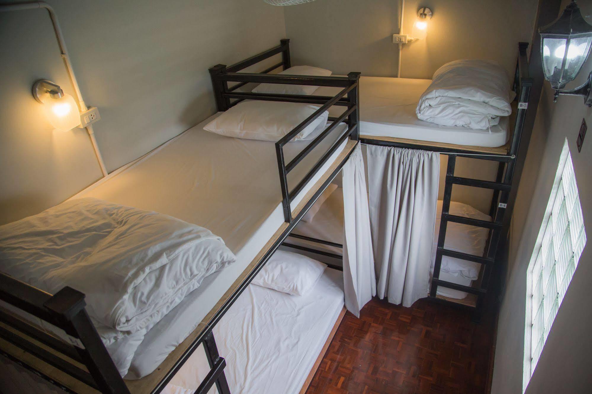 Cassette Hostel Chiang Mai Exteriör bild